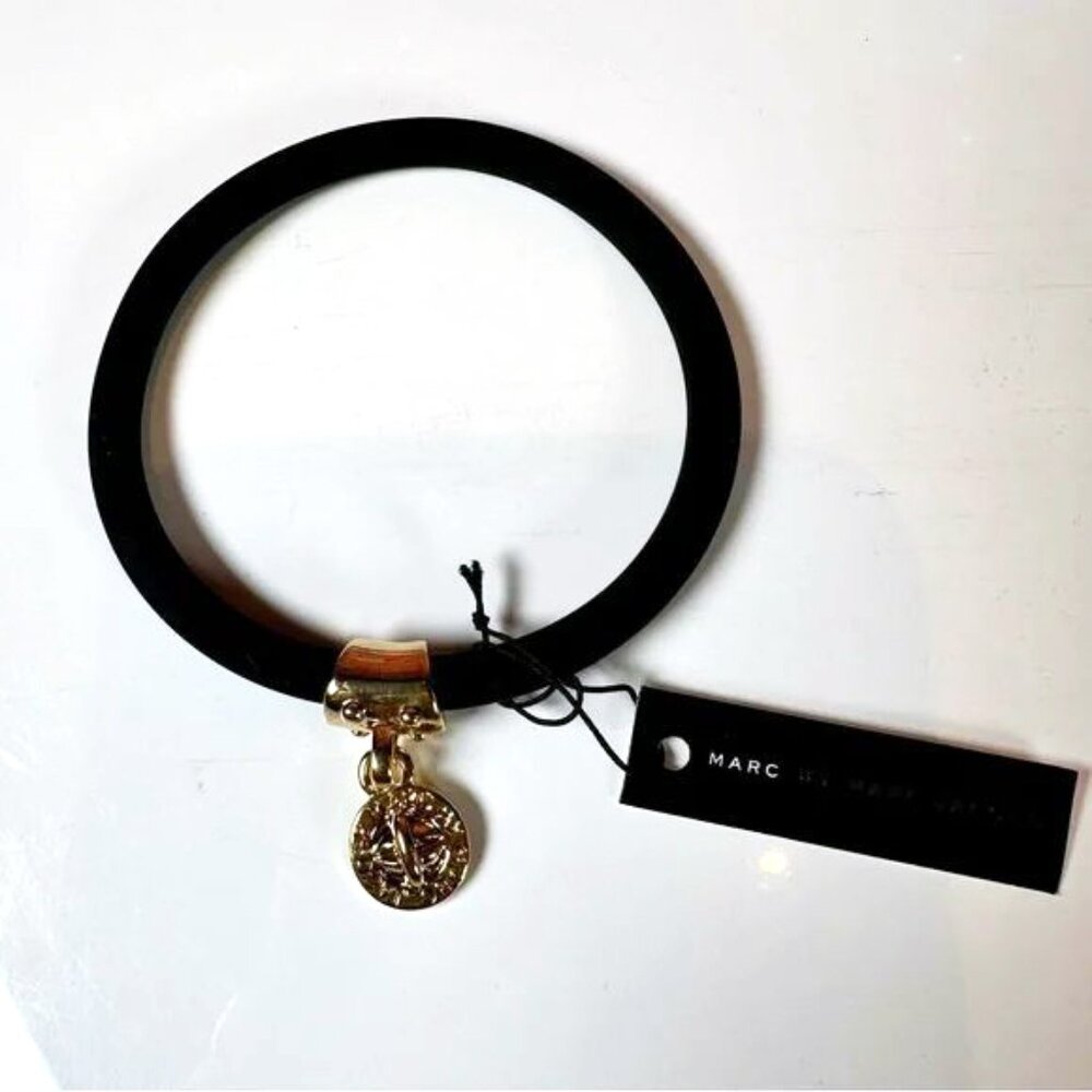 Marc by Marc Jacobs black silicone bracelet with gold tone turnlock brand charm